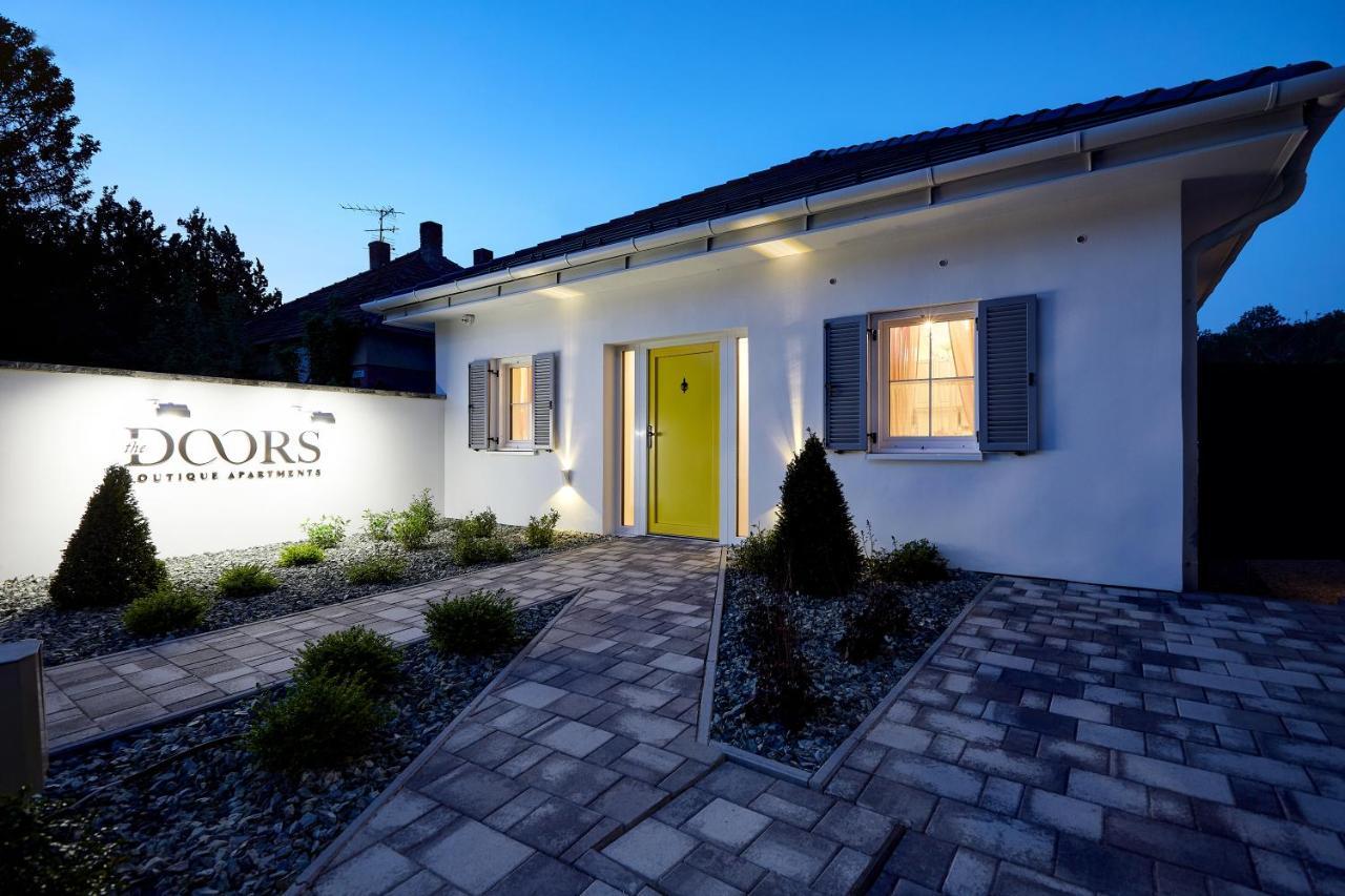 The Doors Boutique Apartments Mosonmagyaróvár Exterior foto