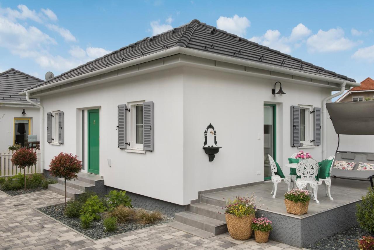 The Doors Boutique Apartments Mosonmagyaróvár Exterior foto