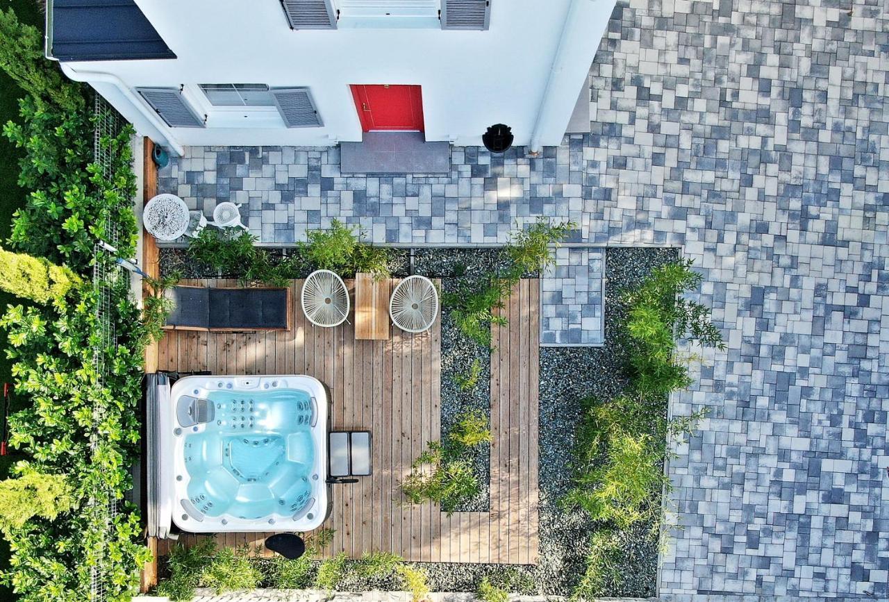 The Doors Boutique Apartments Mosonmagyaróvár Exterior foto