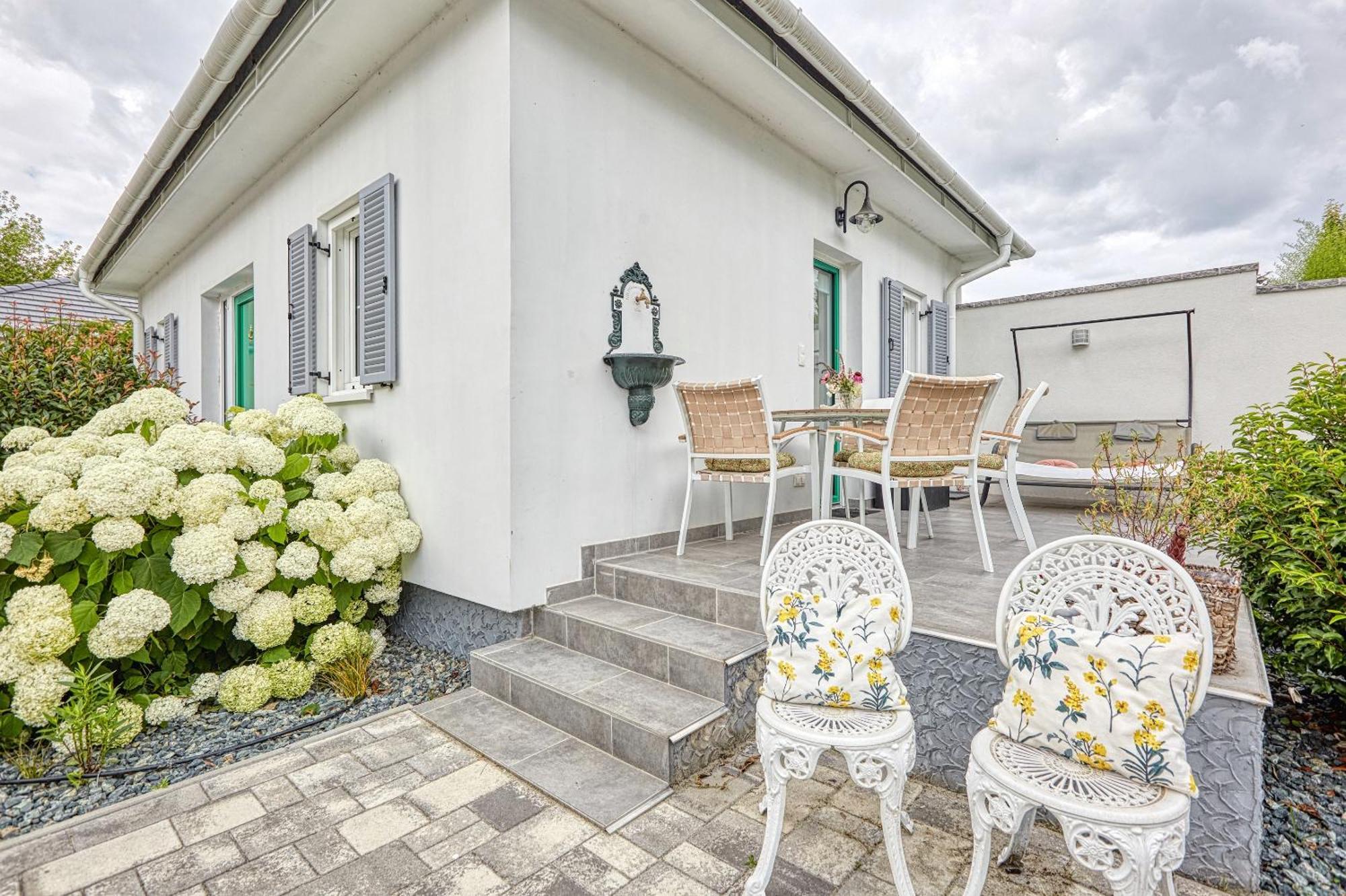 The Doors Boutique Apartments Mosonmagyaróvár Exterior foto